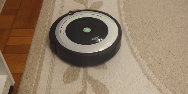 Review of iRobot Roomba 690 Robot Vacuum with Wi-Fi Connectivity
