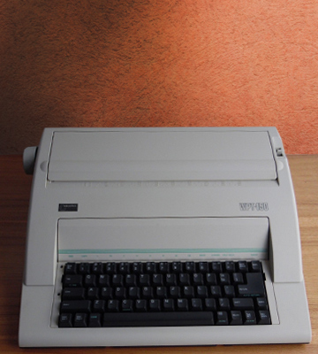Nakajima WPT-150 Electronic Typewriter - Bestadvisor
