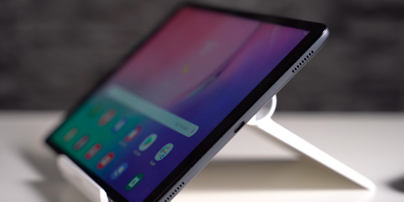 Samsung Galaxy Tab A10 (SM-T510) 10.1-Inch 32 GB Wi-Fi Tablet in the use - Bestadvisor