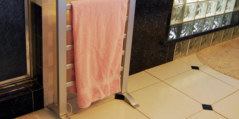 LCM Home Fashion Freestanding Towel Warmer in the use - Bestadvisor