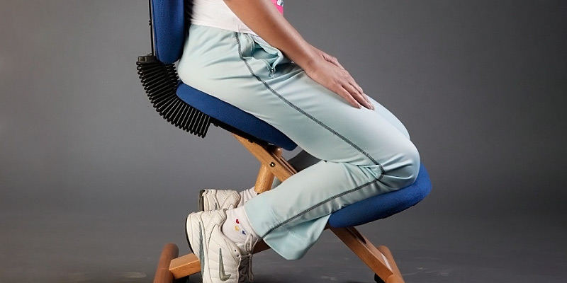 Detailed review of Flash Furniture Mobile Wooden Ergonomic Kneeling Posture Chair - Bestadvisor
