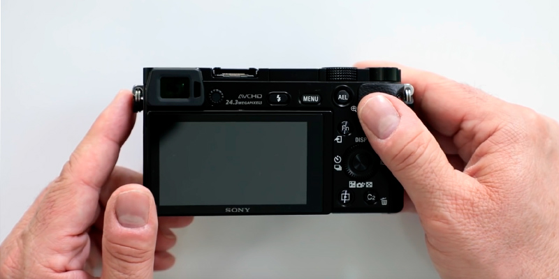 Sony Alpha a6000 (ILCE6000L/B) Mirrorless Digital Vlogging Camera in the use - Bestadvisor