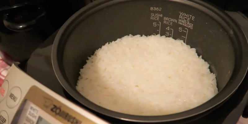 Detailed review of Zojirushi NS-TSC10 Rice Cooker and Warmer - Bestadvisor