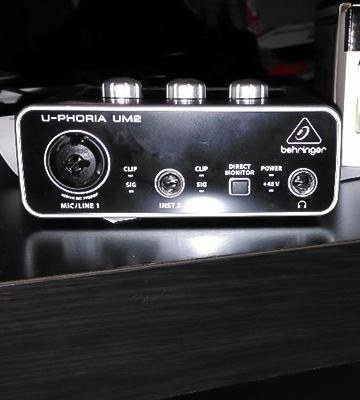 Behringer U-Phoria UM-2 Audio Interface - Bestadvisor