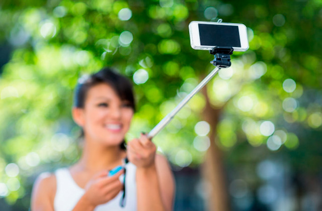 Best Selfie Sticks to Capture the Best Moments  