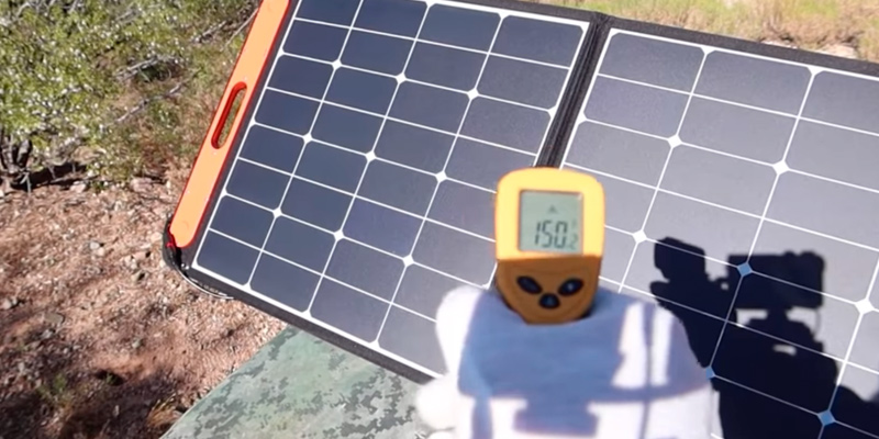 Jackery SolarSaga 100W Portable Solar Panel in the use - Bestadvisor