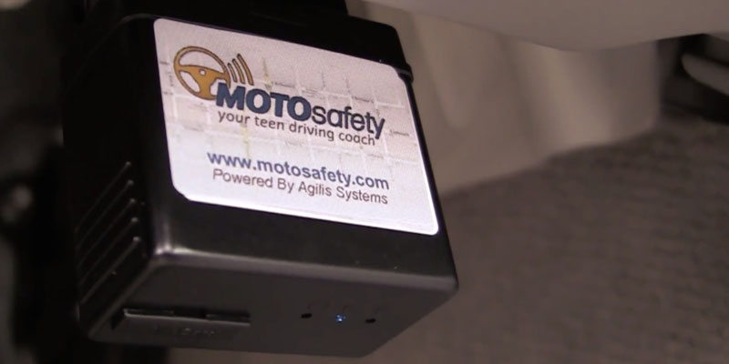 MotoSafety MPVAS1 GPS Tracker & OBD GPS Device in the use - Bestadvisor
