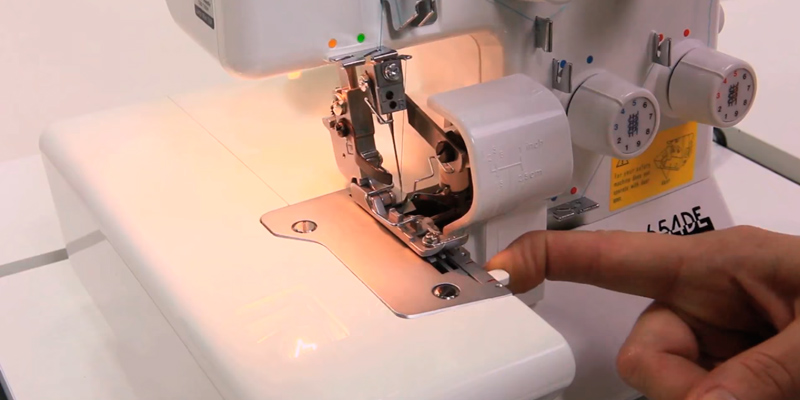 JUKI MO654DE Portable Thread Serger Sewing Machine in the use - Bestadvisor