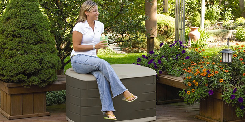 Rubbermaid Deck Box with Seat in the use - Bestadvisor