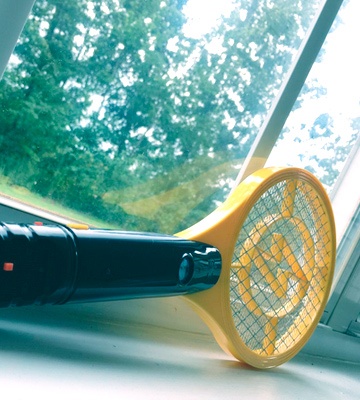 Review of ZAP IT! Mini Fly Killer and Bug Zapper Racket
