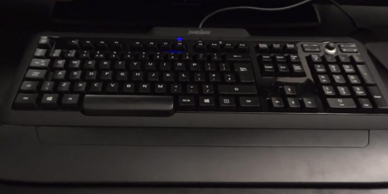 Perixx PX-1100 Backlit Keyboard Gaming Style Design in the use - Bestadvisor