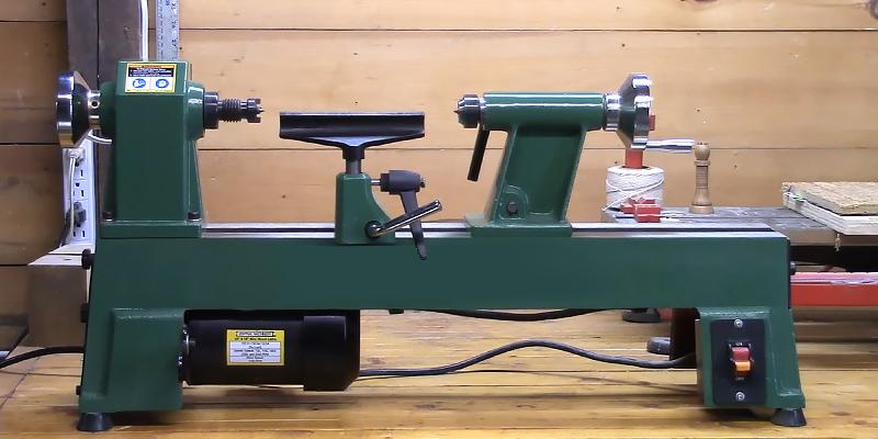 Review of Grizzly H8259 Bench-Top Wood Lathe