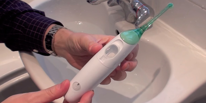 Review of Philips Sonicare HX8218/02 Essence+ Gum Health & Airfloss Rechargeable Electric Flosser