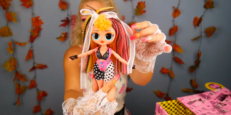 Review of L.O.L. Surprise! OMG Remix Pop B.B. Fashion Doll with 25 Surprises