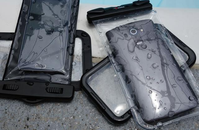 Best Waterproof Cases for Smartphones and iPhones  