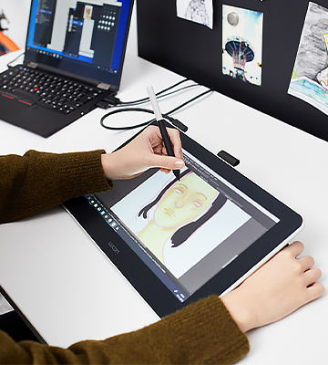 Wacom ‎DTC133W0A One Drawing Tablet with Screen - Bestadvisor