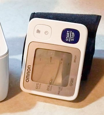 Omron BP629 3 Series Wrist Blood Pressure Monitor (60 Reading Memory) - Bestadvisor