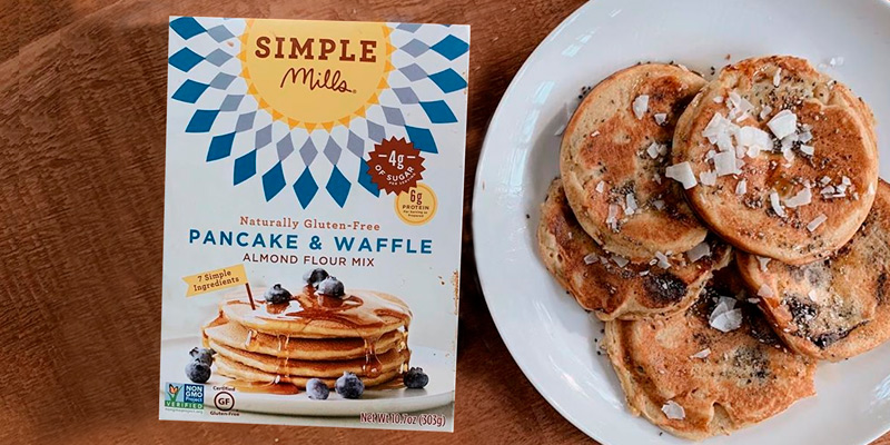 Review of Simple Mills Almond Flour Pancake Mix & Waffle Mix