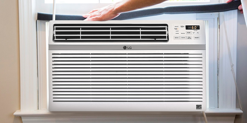 LG (LW8016ER) Window-Mounted Air Conditioner with Remote Control (8,000 BTU) in the use - Bestadvisor