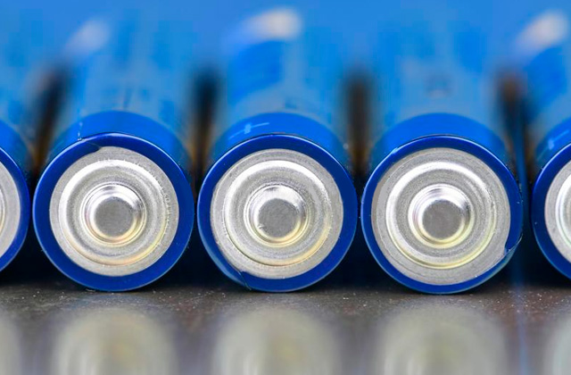 Comparison of AAA Batteries