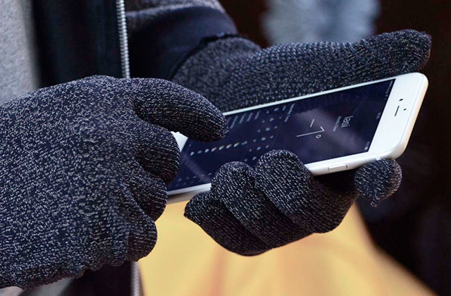 Comparison of Touchscreen Gloves