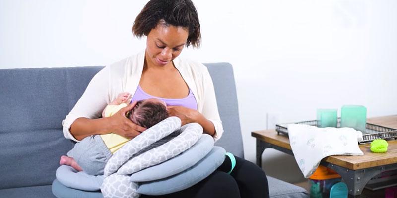 Review of Infantino Elevate Adjustable Nursing Pillow
