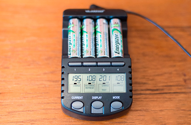 Best Rechargeable Battery Chargers: Fast Speed and Intelligence  