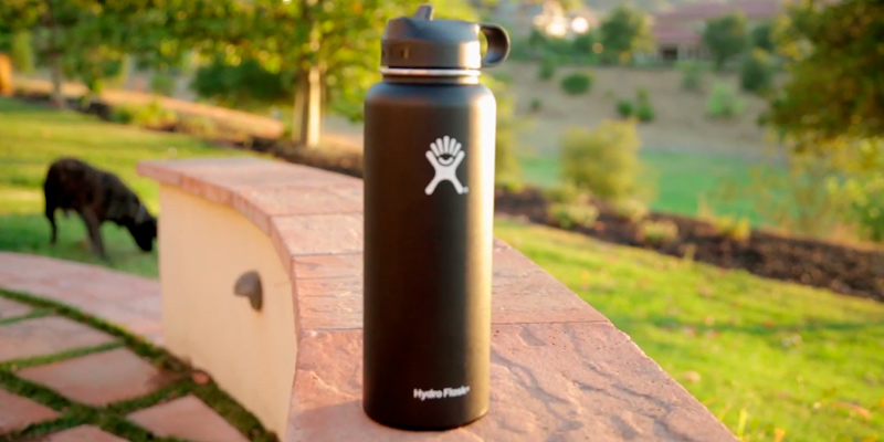 Review of Hydro Flask Vacuum Insulated Water Bottle with Hydro Flex Cap