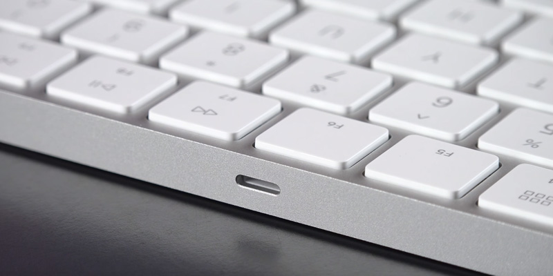 Apple Magic Keyboard Wireless Keyboard in the use - Bestadvisor
