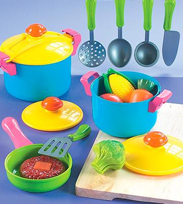 Small World Toys Living - Young Chef Cookware Playset - Bestadvisor