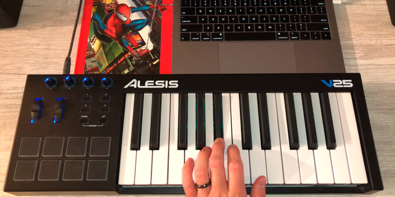 Alesis V25 MIDI Keyboard Controller in the use - Bestadvisor