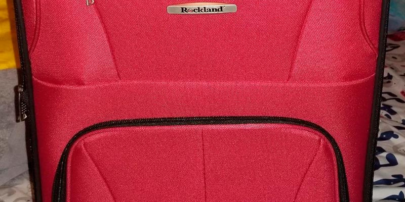 Review of Rockland F160 Luggage Set