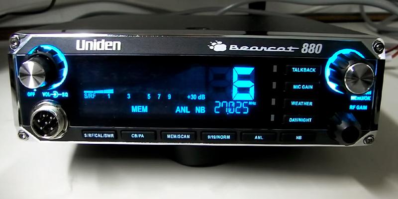 Uniden Bearcat 880 CB Radio in the use - Bestadvisor