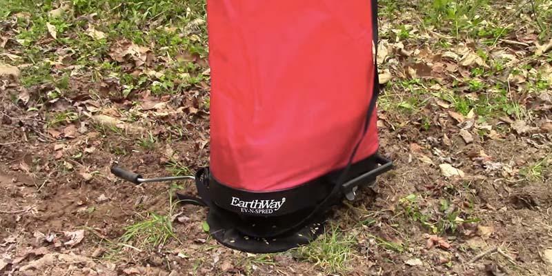 Review of Garden-Outdoor EarthWay 2750 Hand Operated
