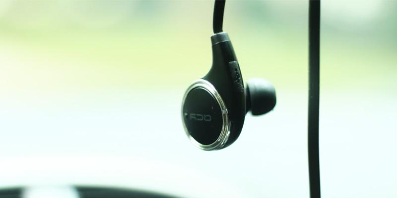 AYL 4009152 Wireless Sport Stereo In-Ear Headset in the use - Bestadvisor