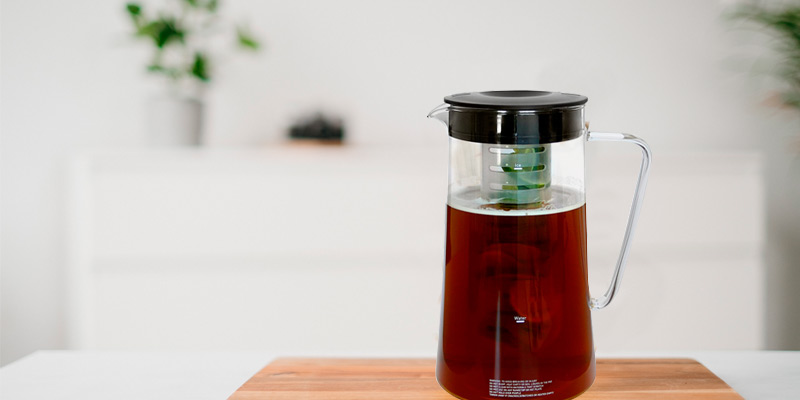West Bend Fresh Iced Tea and Coffee Maker in the use - Bestadvisor