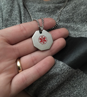 My Identity Doctor P1R-CST-N22 Medical Alert Necklace with Free Engraving - Bestadvisor