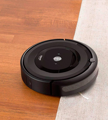 iRobot Roomba E5 (5150) Robot Vacuum for Pet Hair - Bestadvisor