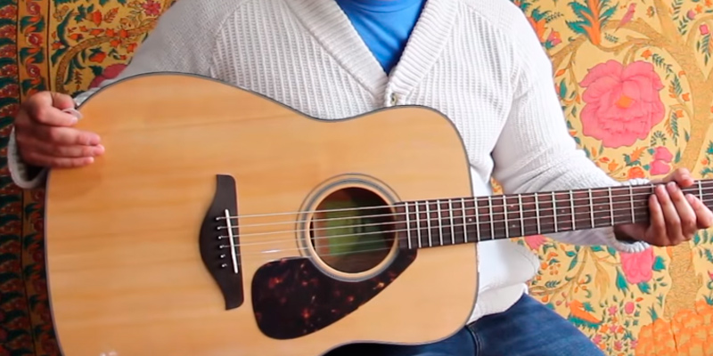 Review of Yamaha FG800 Acoustic Guitar