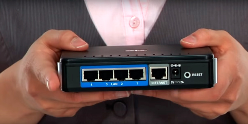 D-Link EBR-2310 Ethernet Broadband Router in the use - Bestadvisor