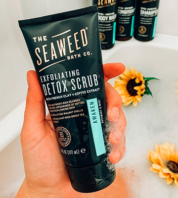 The Seaweed Bath Co. Exfoliating Detox Body Scrub - Bestadvisor