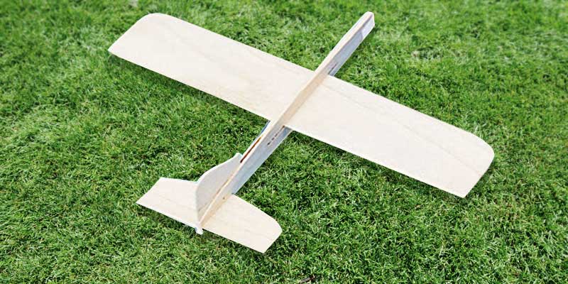 Review of S&S Worldwide Balsa Wood Glider