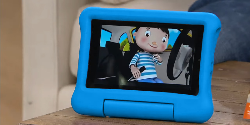 Amazon 7 Kids tablet 7" Display in the use - Bestadvisor