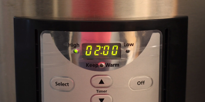 Crock-Pot SCCPVL610-S- A Programmable Slow Cooker in the use - Bestadvisor