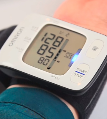 Omron BP652N 7 Series Wrist Blood Pressure Monitor with Heart - Bestadvisor