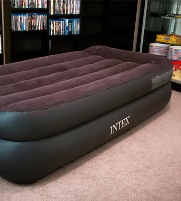 Intex 67701E Airbed with Built-in Pillow and Electric Pump - Bestadvisor