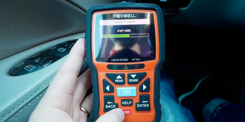 Review of FOXWELL NT301 OBD2 Scanner