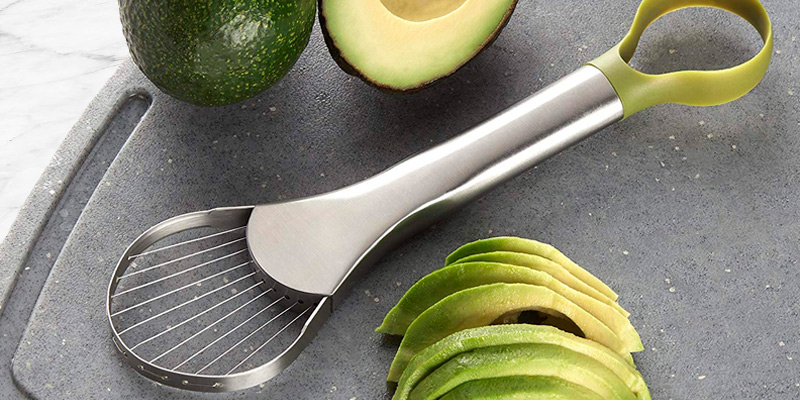 Review of Amco 8685 2-in-1 Avocado Slicer and Pitter