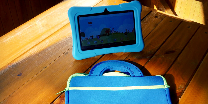 Dragon Touch KidzPad Y88X 10 Kids Tablets, 32 GB in the use - Bestadvisor