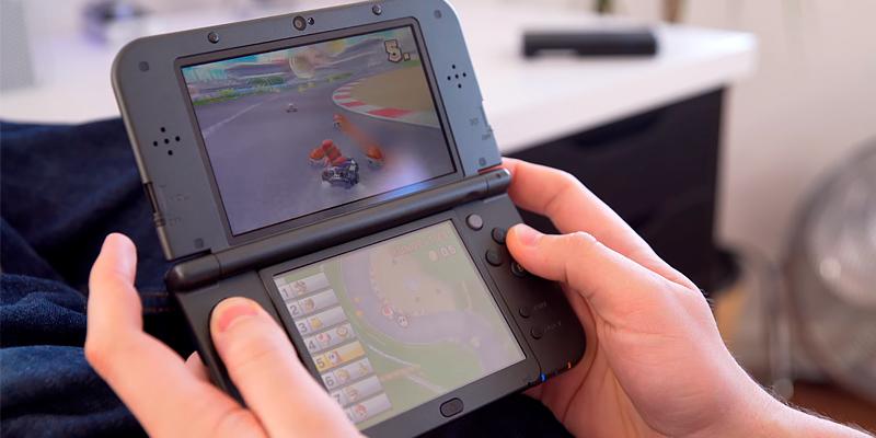 Nintendo 3DS XL Handheld Console in the use - Bestadvisor
